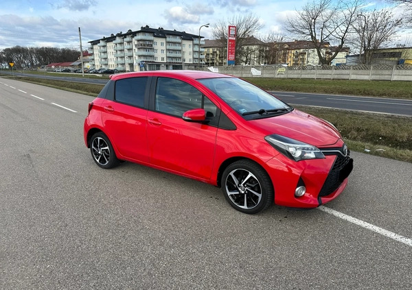 Toyota Yaris cena 42000 przebieg: 118183, rok produkcji 2015 z Żuromin małe 137